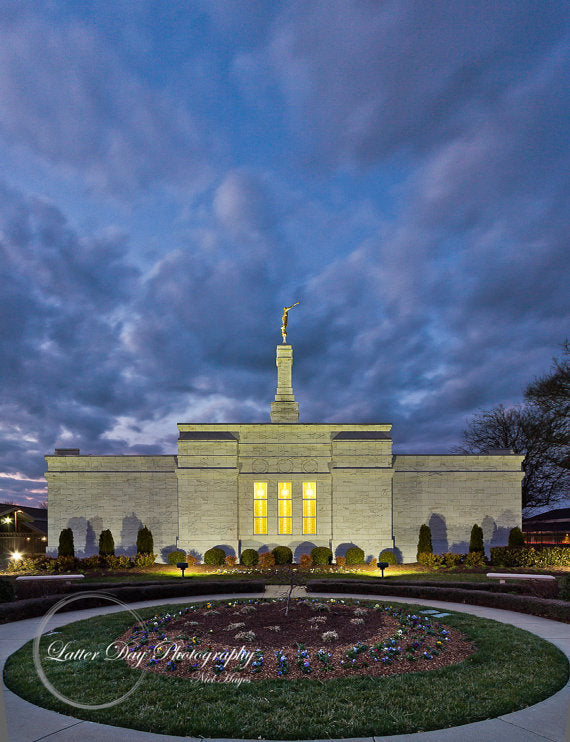 A beautiful image of the LDS Nashville Tennessee Temple taken at sunset.